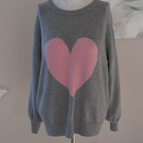 Sweater - Picture 2 of 3